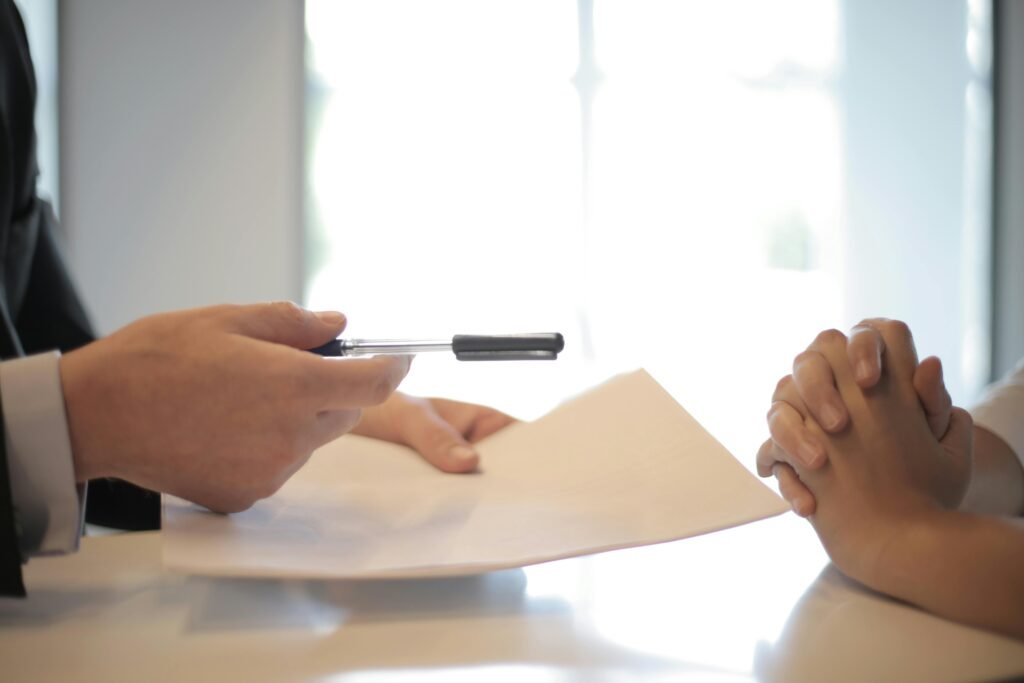 Pros and Cons of LendingTree: Comparison with traditional lending