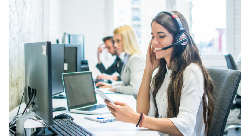 Wealthfront vs Acorns: Customer Support